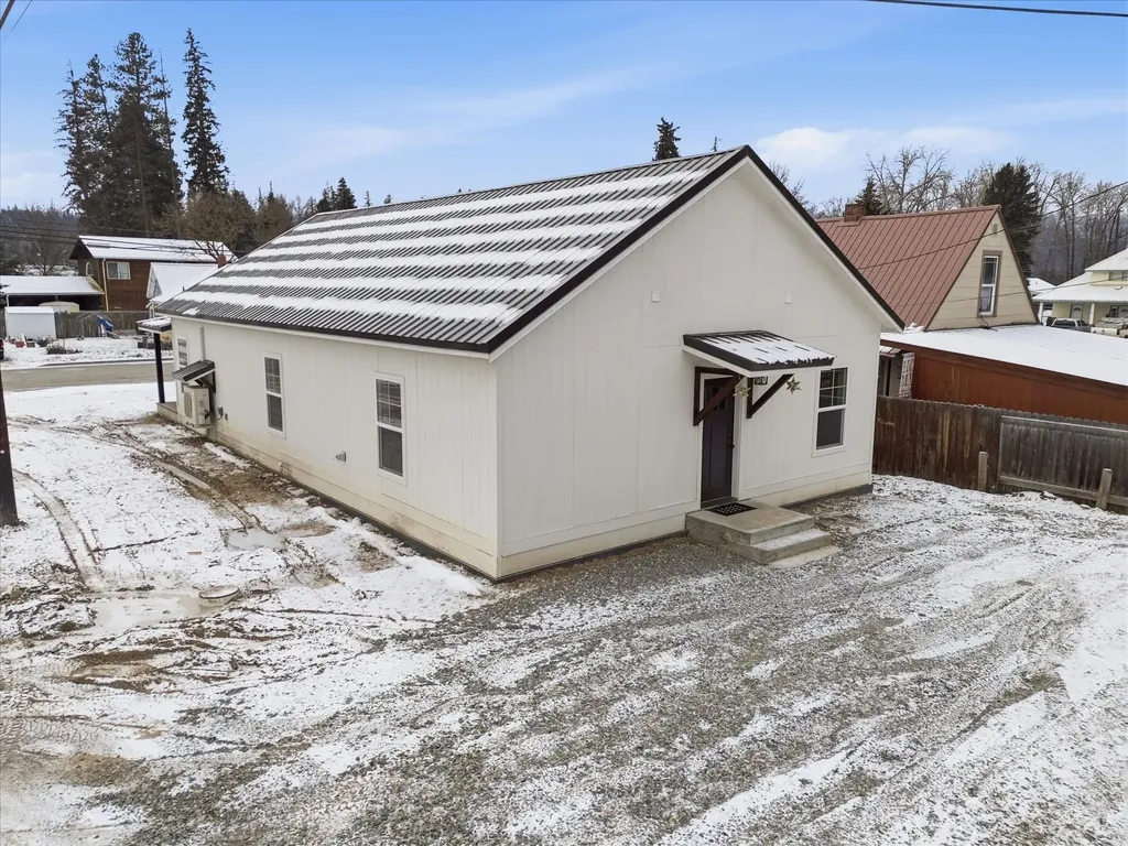 412 W 4th Street Libby MT 59923