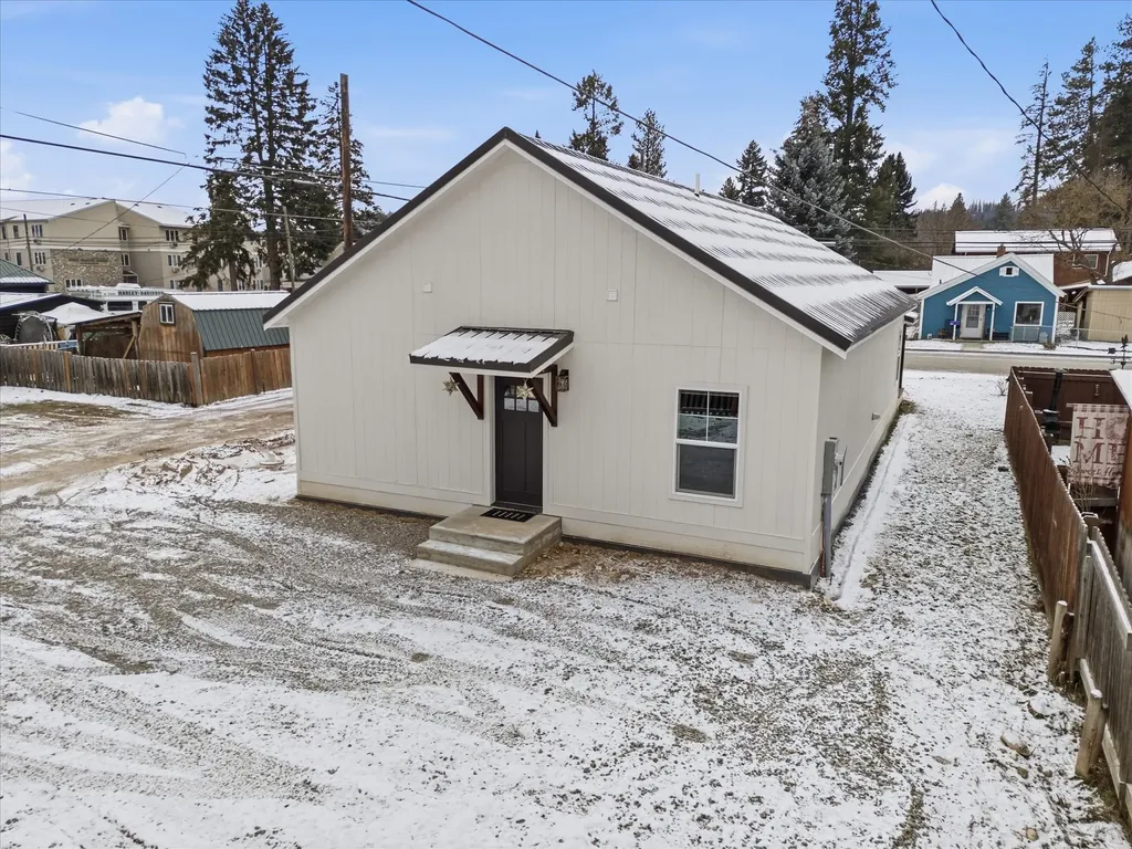412 W 4th Street Libby MT 59923