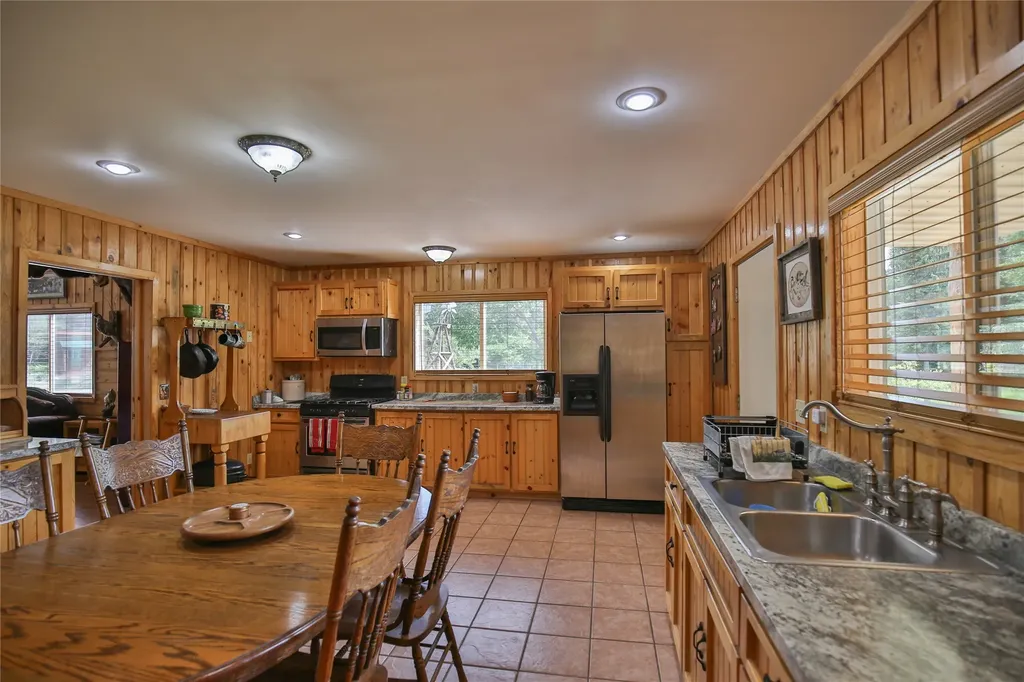 32 Whitepine Creek Road Trout Creek MT 59874