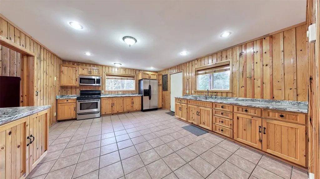 32 Whitepine Creek Road Trout Creek MT 59874