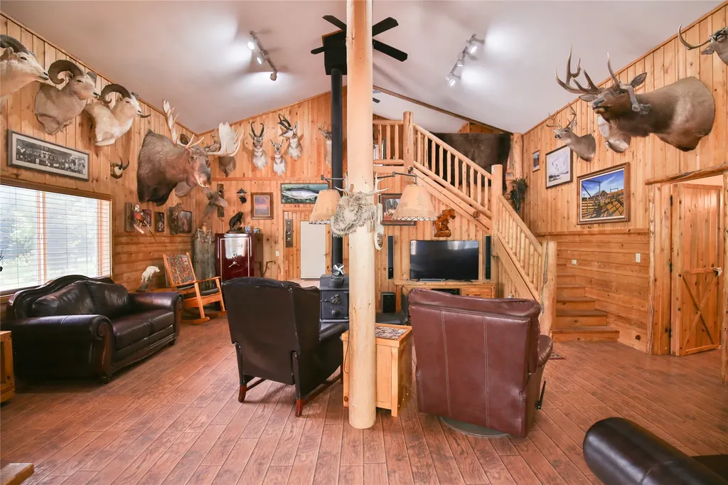 32 Whitepine Creek Road Trout Creek MT 59874