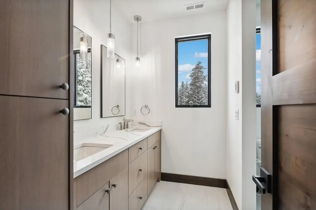 317 Akers Lane Whitefish MT 59937
