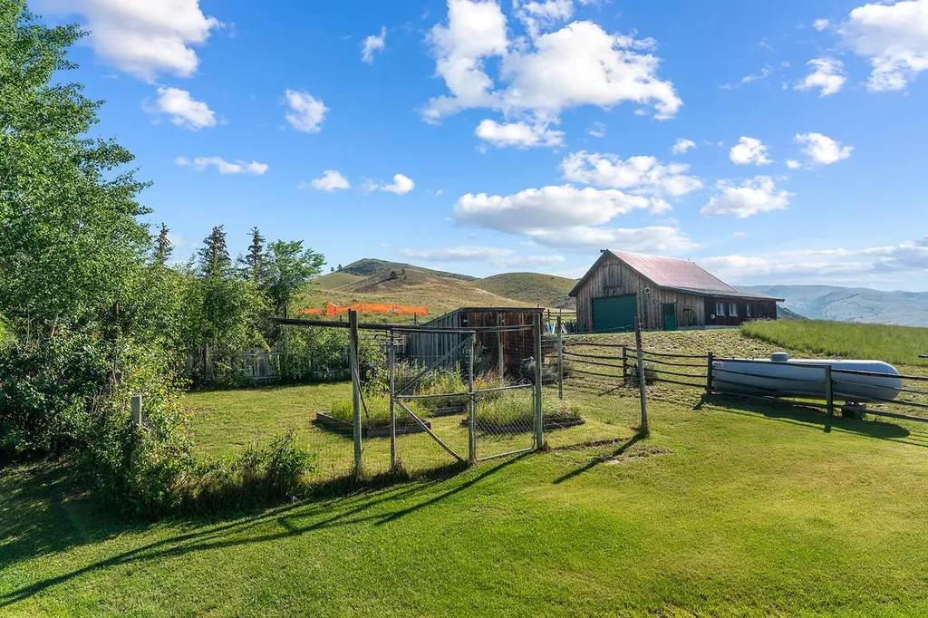 8976 Phantom Spring Lane Canyon Creek MT 59633