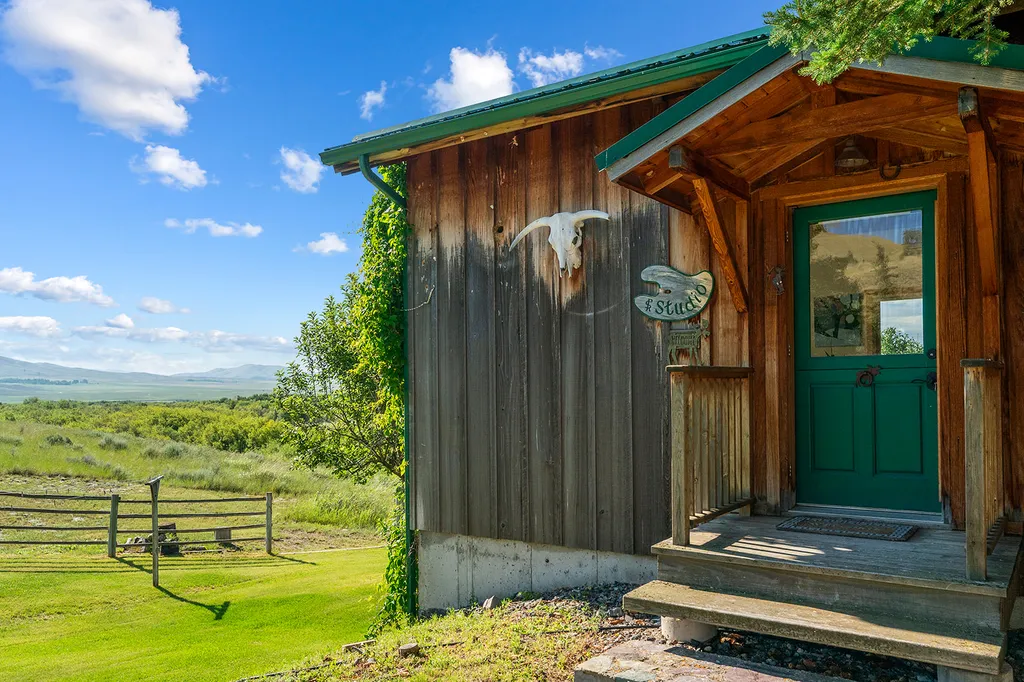 8976 Phantom Spring Lane Canyon Creek MT 59633