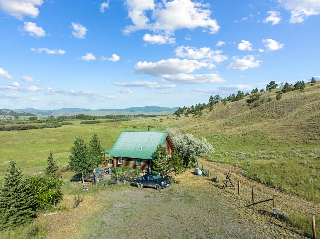 8976 Phantom Spring Lane Canyon Creek MT 59633