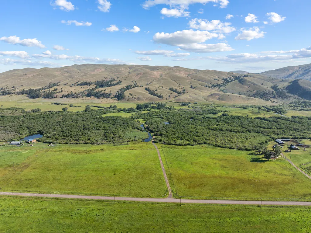 8976 Phantom Spring Lane Canyon Creek MT 59633