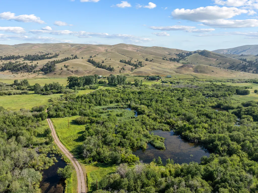 8976 Phantom Spring Lane Canyon Creek MT 59633