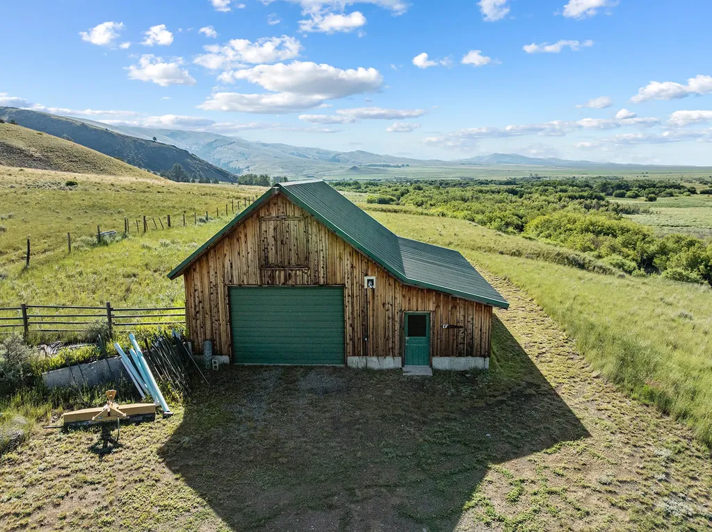 8976 Phantom Spring Lane Canyon Creek MT 59633