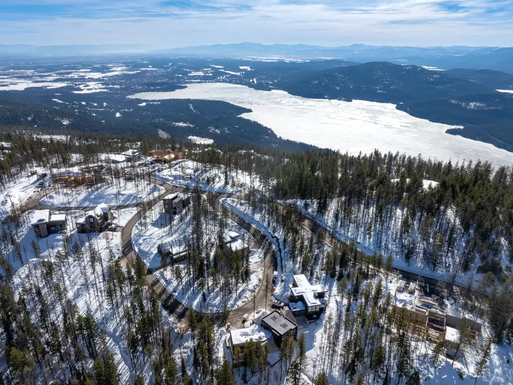 1046 Elk Camp Loop Whitefish MT 59937