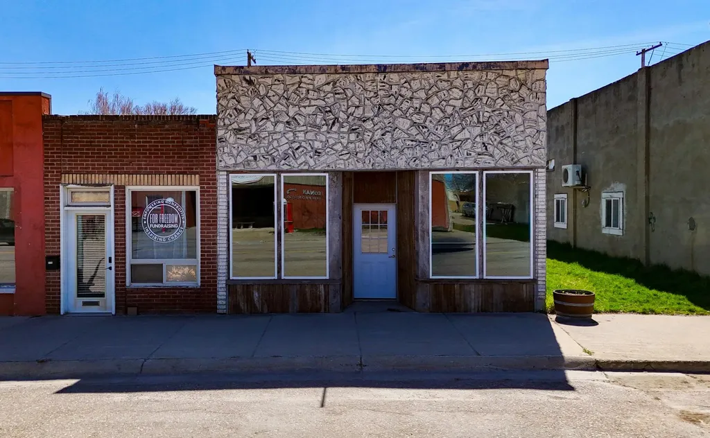317 SW Main Street SW Ronan MT 59864