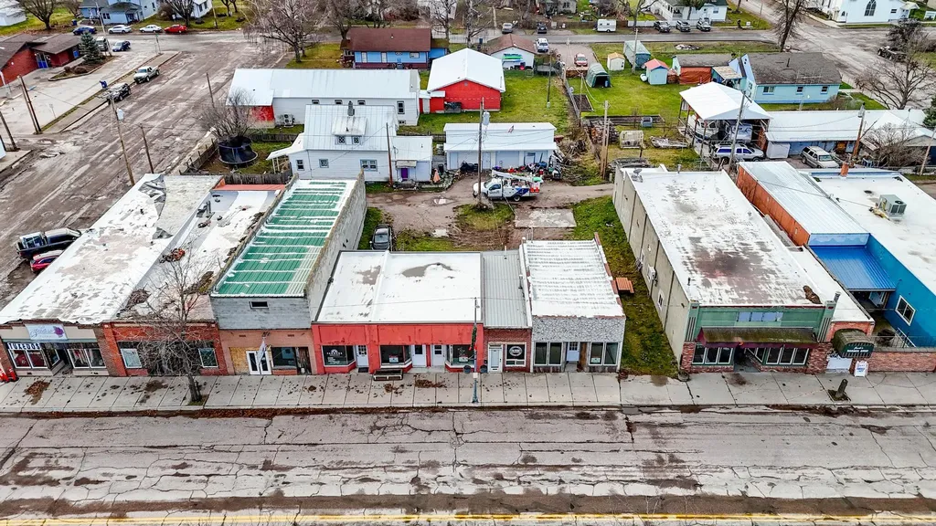 317 SW Main Street SW Ronan MT 59864