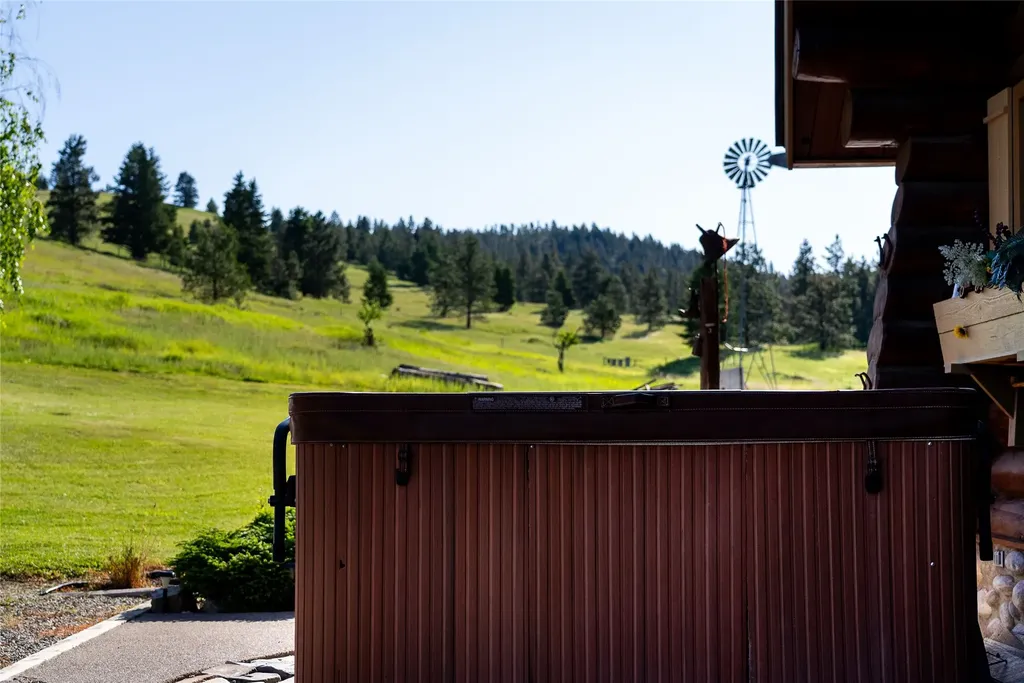 1675 Haywire Gulch Kalispell MT 59901