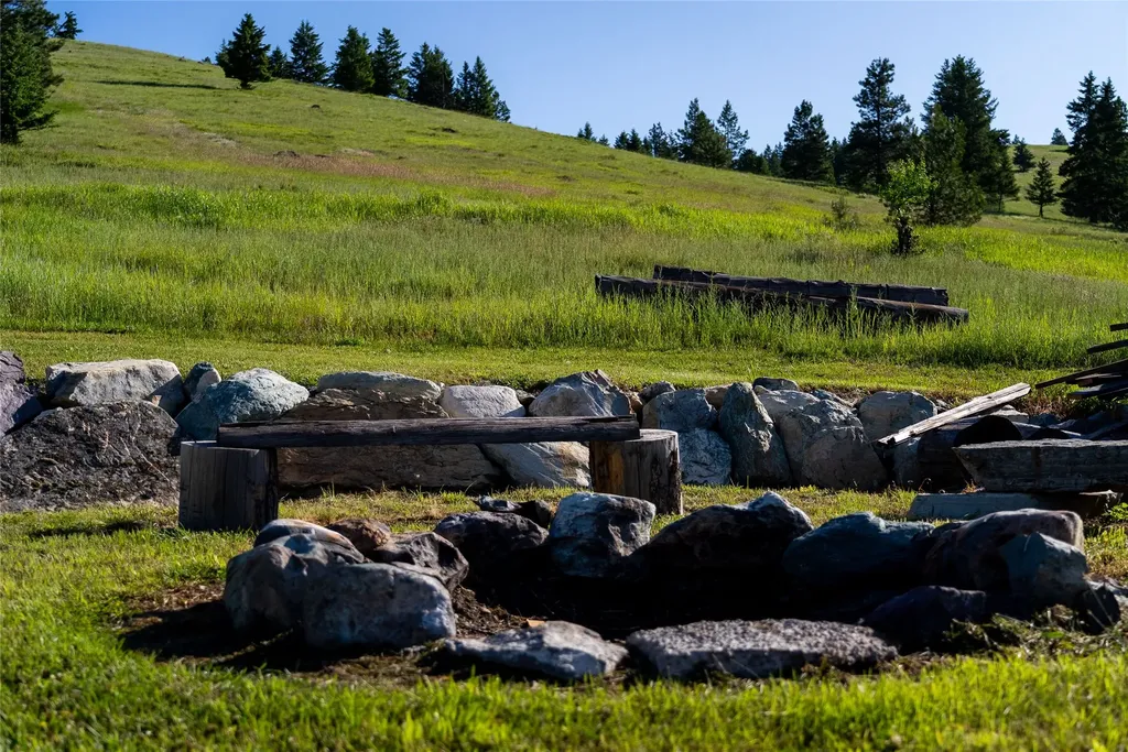 1675 Haywire Gulch Kalispell MT 59901