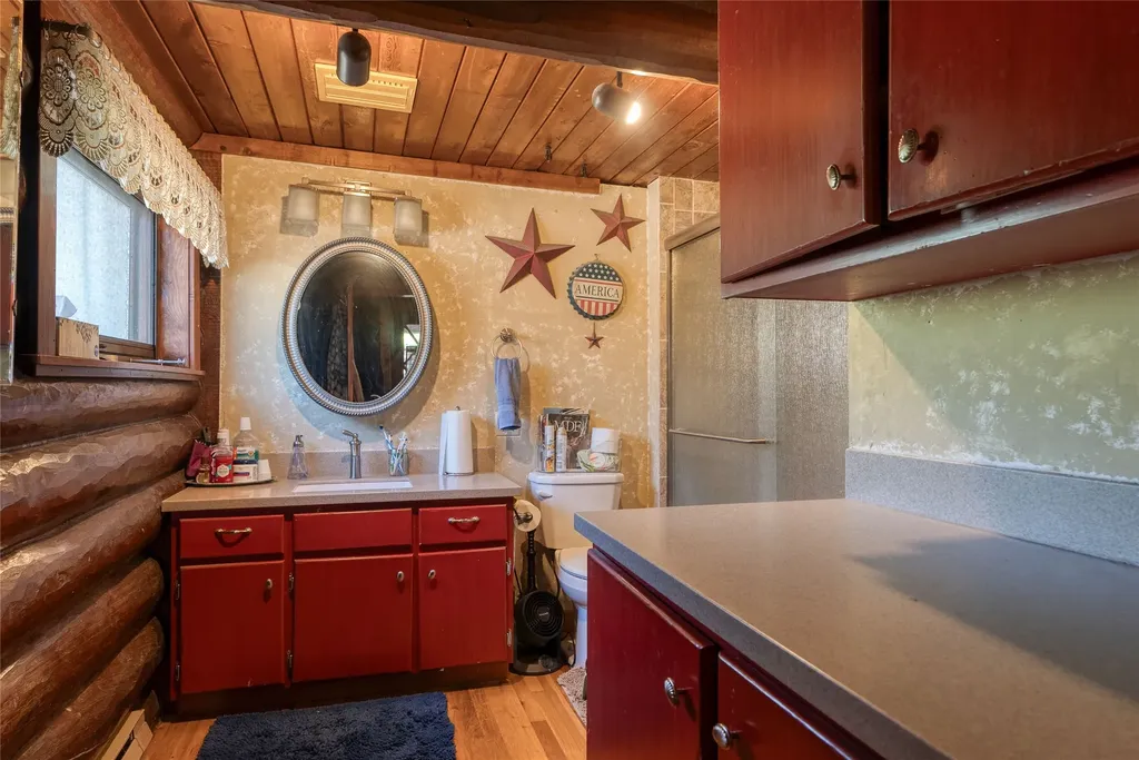 1675 Haywire Gulch Kalispell MT 59901