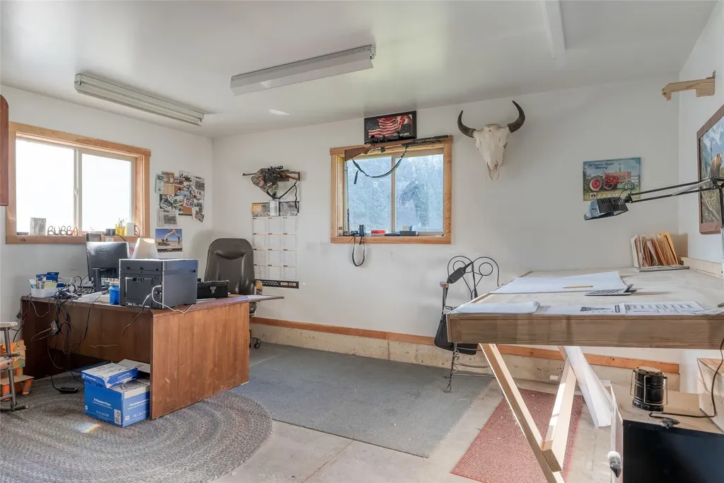 1675 Haywire Gulch Kalispell MT 59901