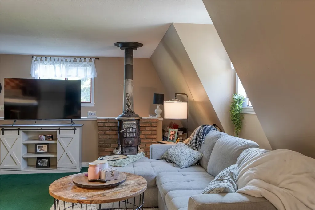 1675 Haywire Gulch Kalispell MT 59901