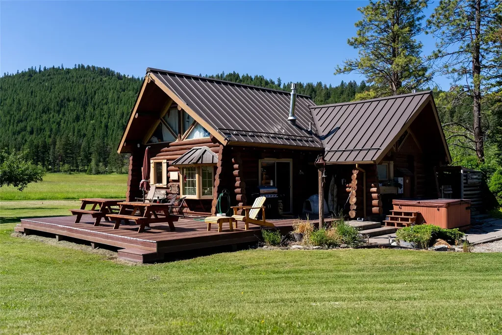 1675 Haywire Gulch Kalispell MT 59901