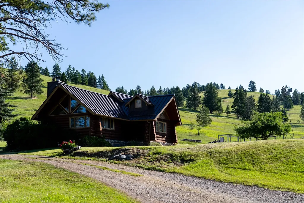 1675 Haywire Gulch Kalispell MT 59901