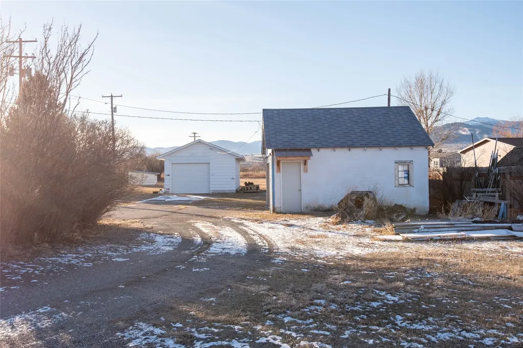 54 State Highway 359 Cardwell MT 59721