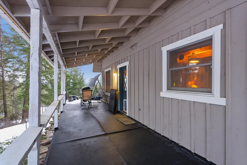 532 Grayling Road Lakeside MT 59922