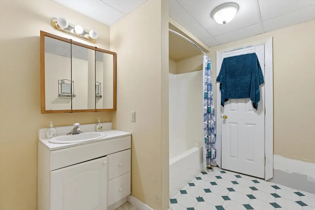 532 Grayling Road Lakeside MT 59922