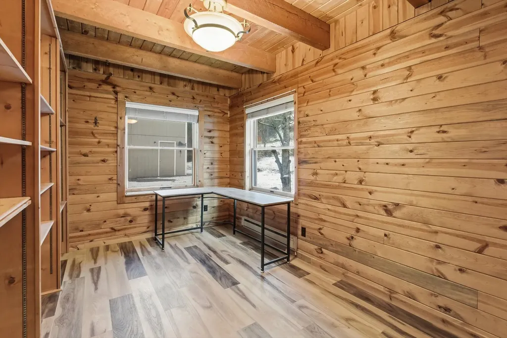532 Grayling Road Lakeside MT 59922