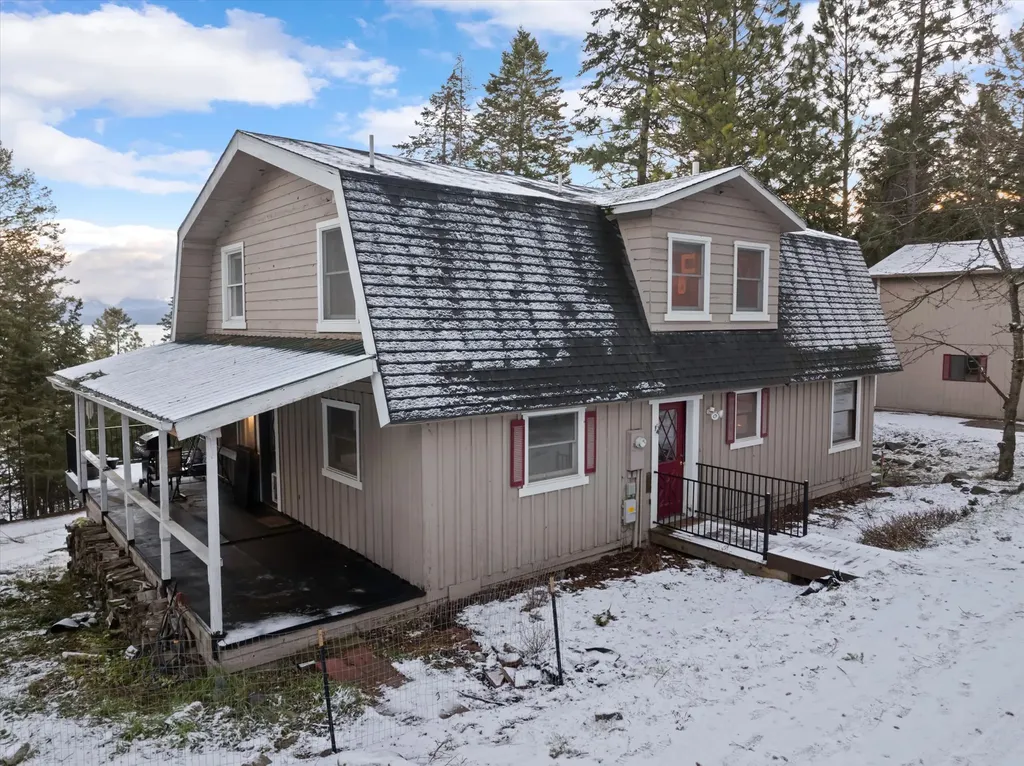 532 Grayling Road Lakeside MT 59922