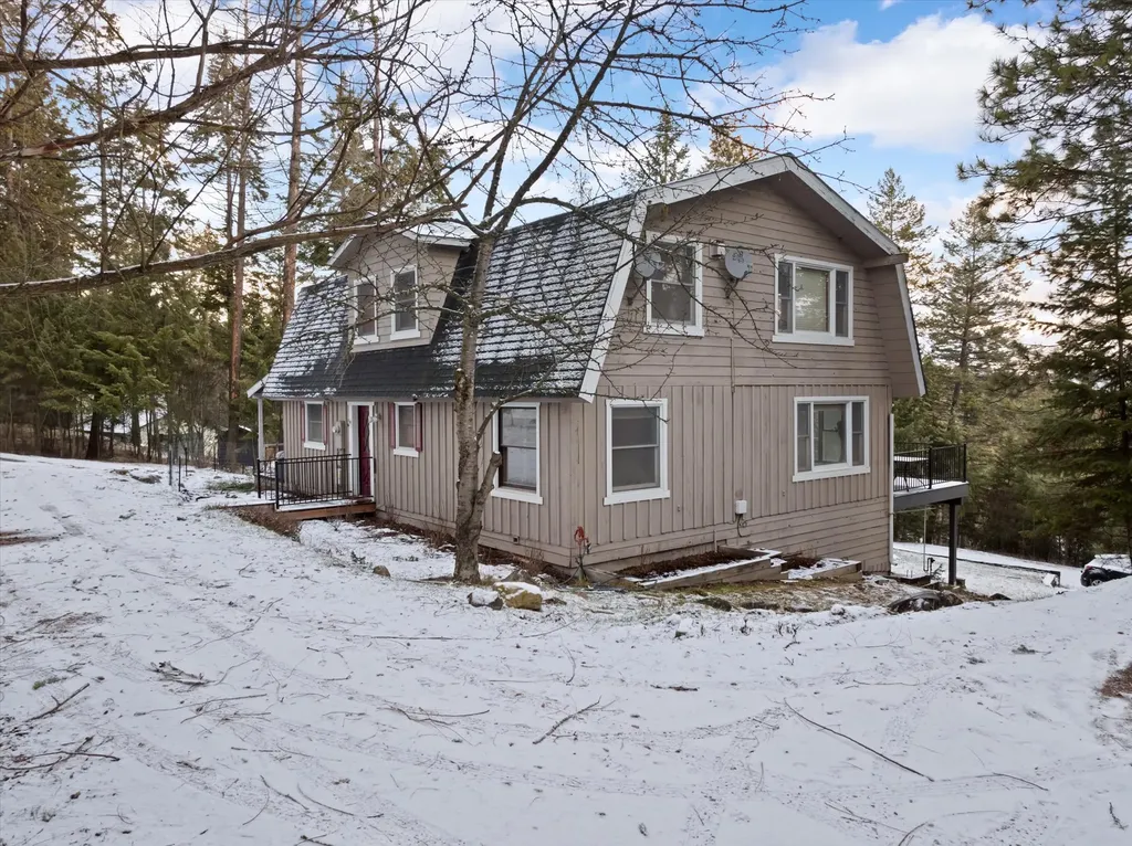 532 Grayling Road Lakeside MT 59922