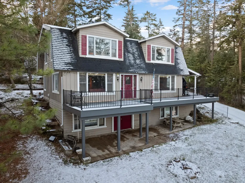 532 Grayling Road Lakeside MT 59922