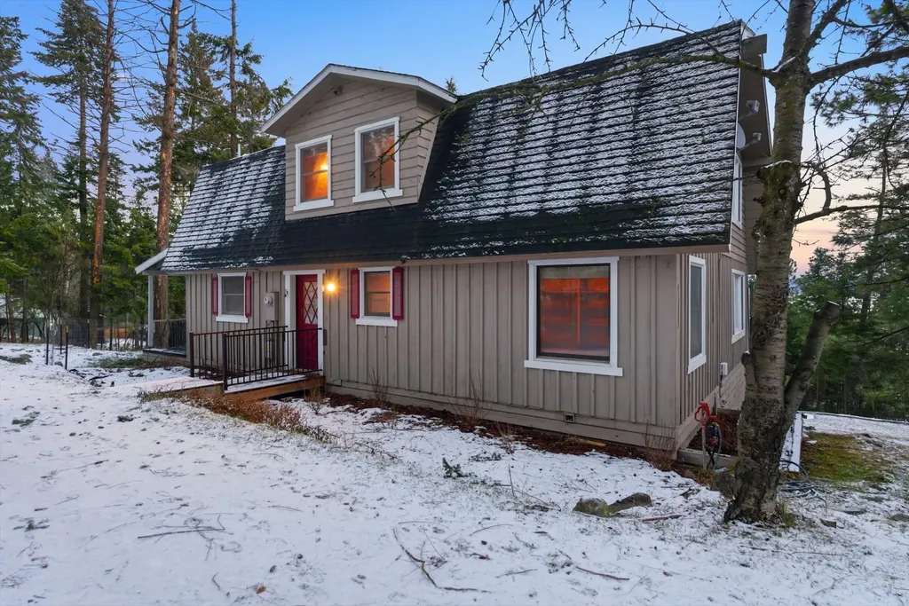 532 Grayling Road Lakeside MT 59922