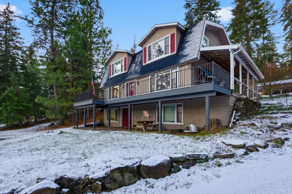 532 Grayling Road Lakeside MT 59922