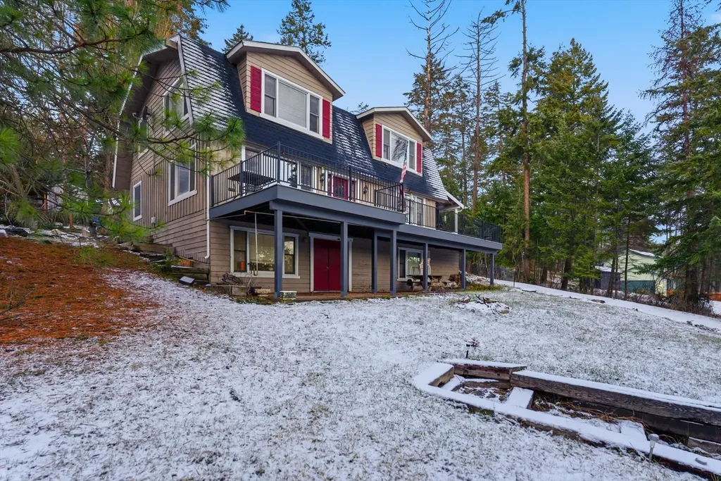 532 Grayling Road Lakeside MT 59922