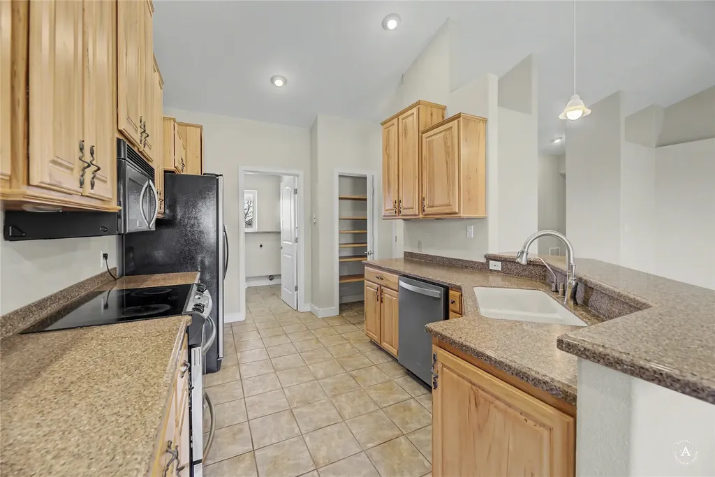 6870 Scratchgravel Drive Helena MT 59602