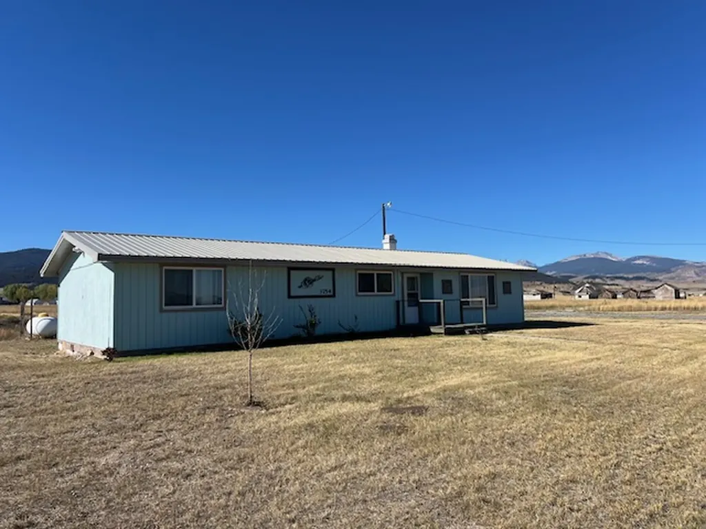 3754 Crackerville Road Anaconda MT 59711