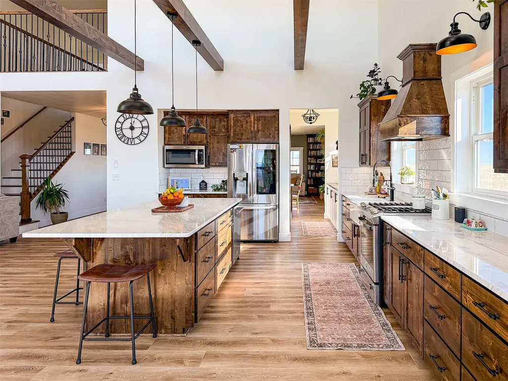 460 13th Lane SW Fairfield MT 59436