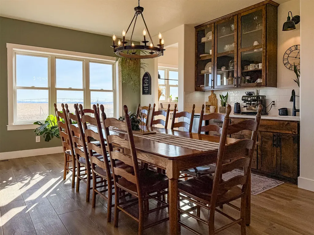 460 13th Lane SW Fairfield MT 59436