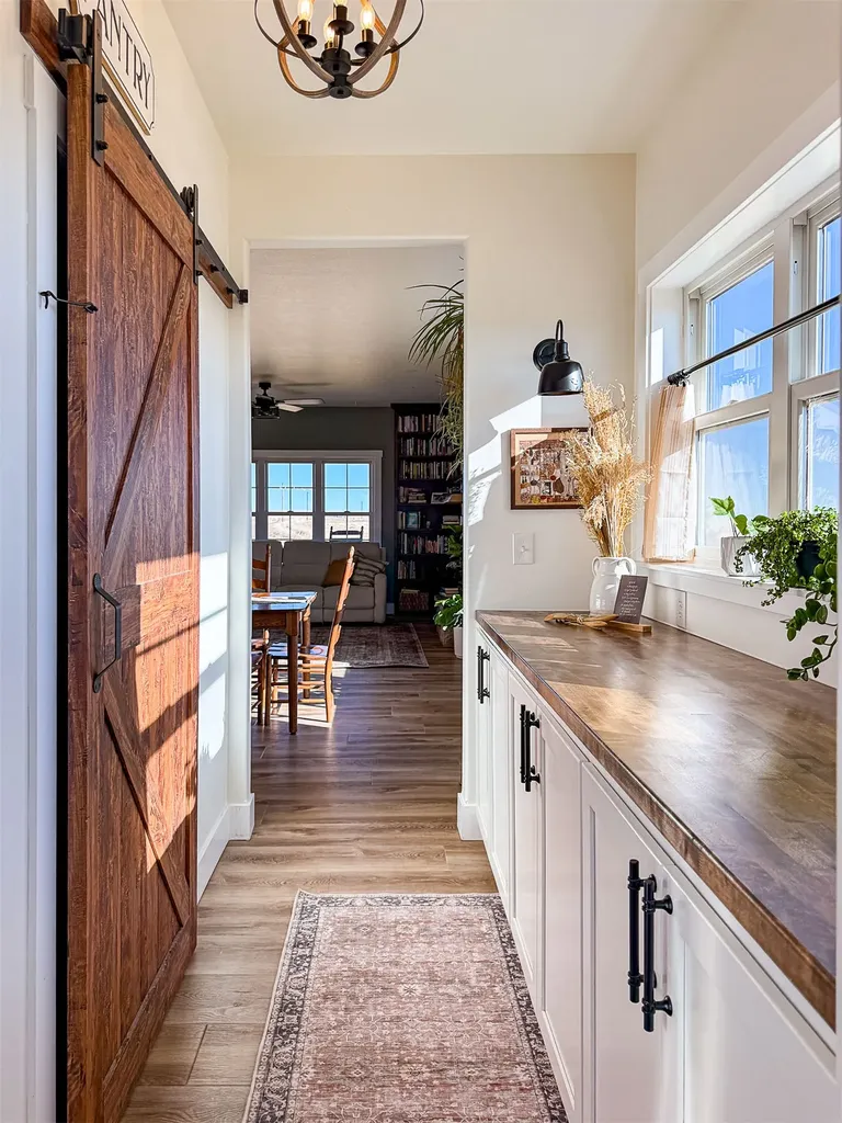 460 13th Lane SW Fairfield MT 59436