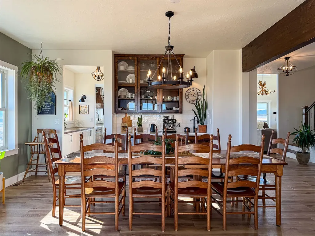 460 13th Lane SW Fairfield MT 59436