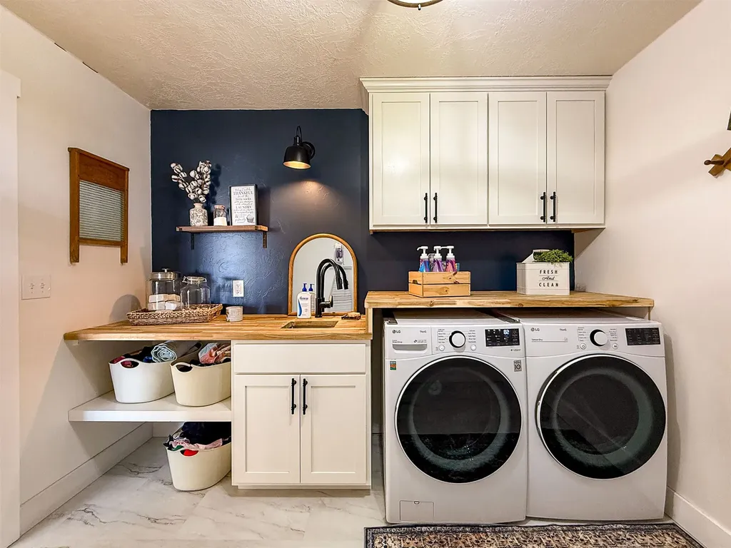 460 13th Lane SW Fairfield MT 59436