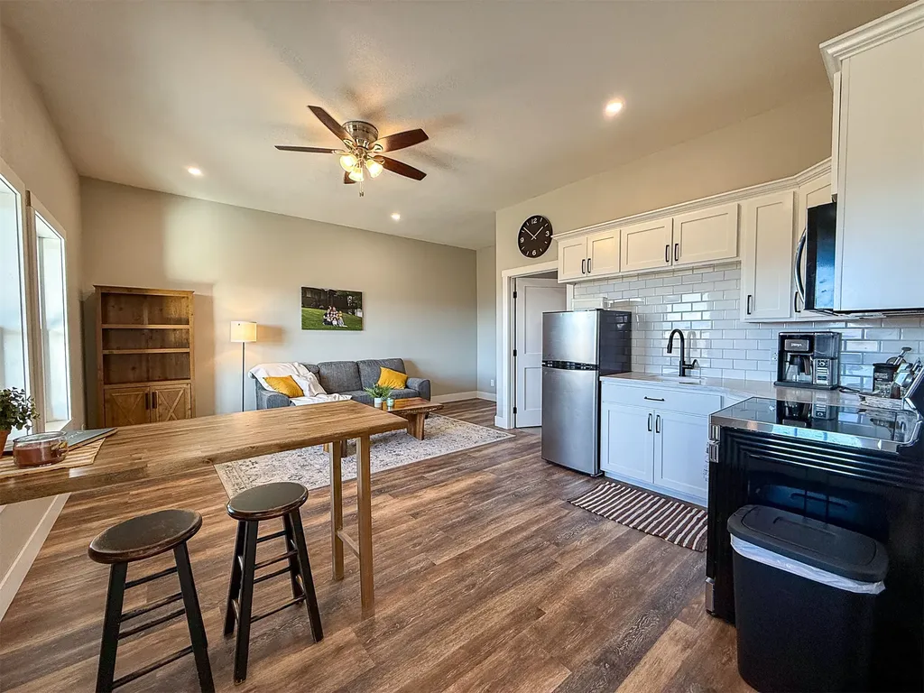 460 13th Lane SW Fairfield MT 59436