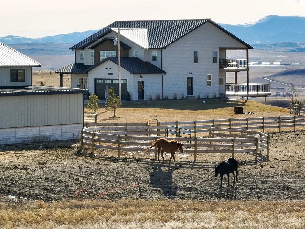 460 13th Lane SW Fairfield MT 59436