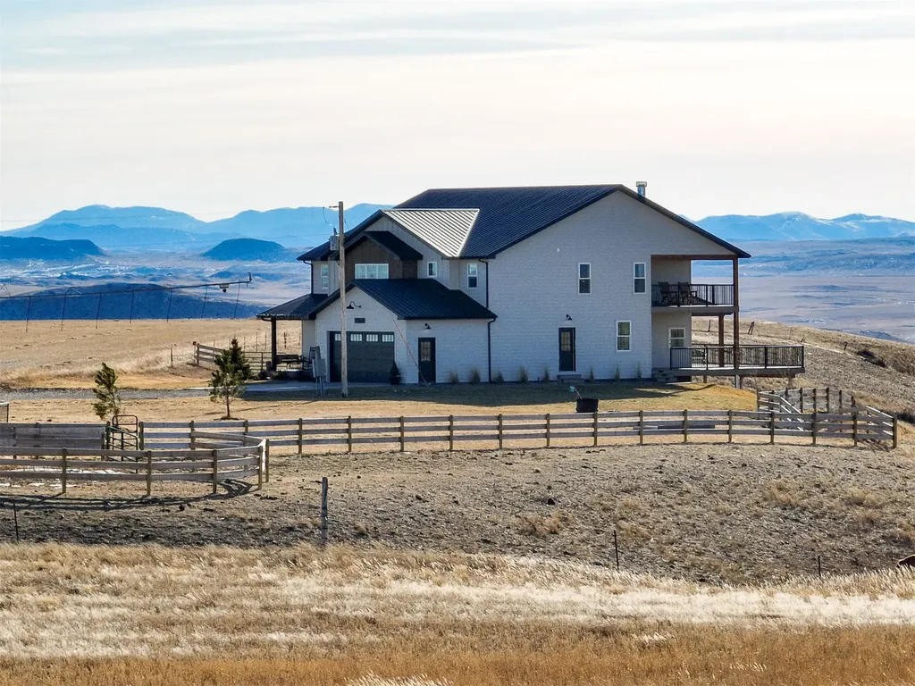 460 13th Lane SW Fairfield MT 59436