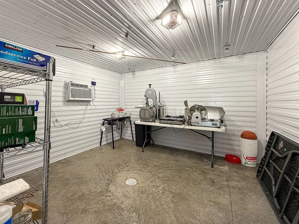 460 13th Lane SW Fairfield MT 59436