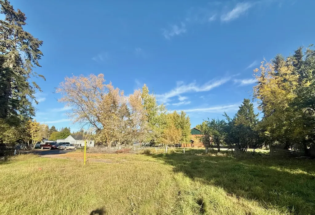 23 & 7 Iowa Avenue Whitefish MT 59937