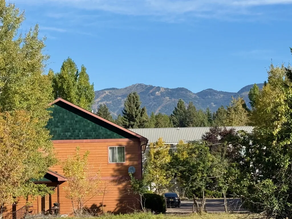 23 & 7 Iowa Avenue Whitefish MT 59937