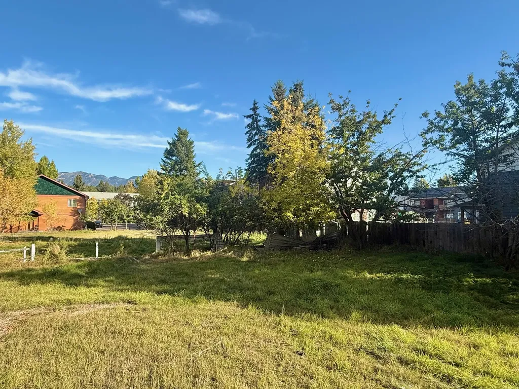 23 & 7 Iowa Avenue Whitefish MT 59937