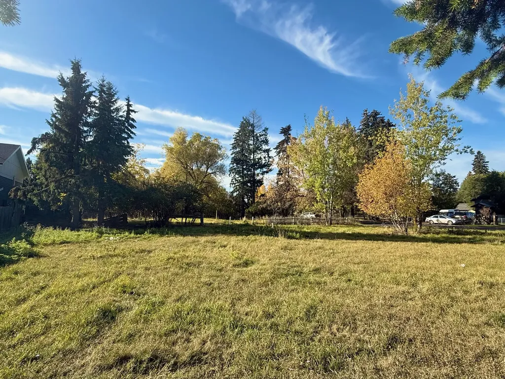23 & 7 Iowa Avenue Whitefish MT 59937