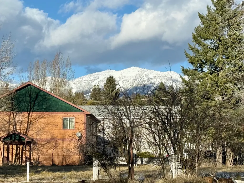 23 & 7 Iowa Avenue Whitefish MT 59937