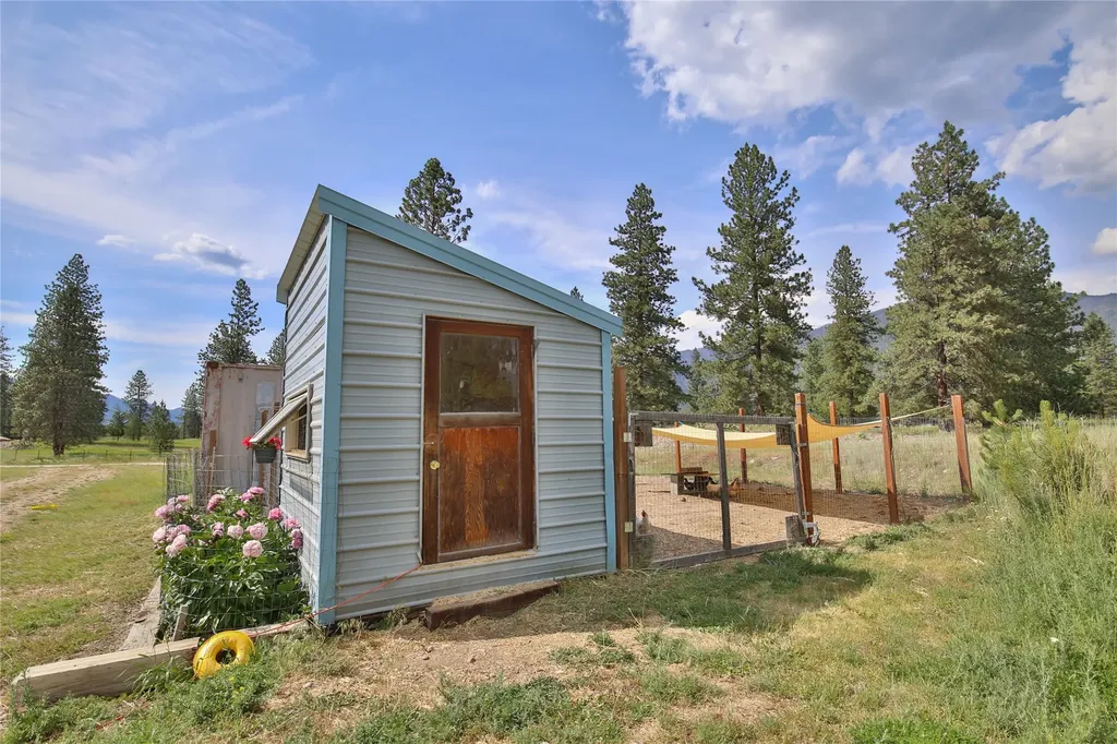86 Steamboat Way W Thompson Falls MT 59873