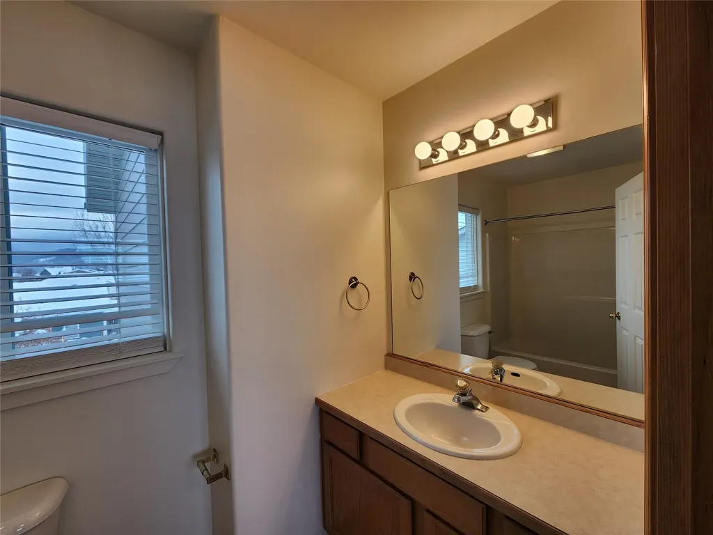 1996/1998 Greatview Avenue Kalispell MT 59901